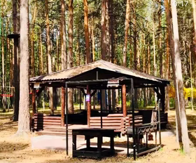 Деревянная беседка с грилем — загородный отдых в Тюмени