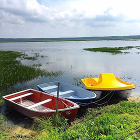 Катание на лодке — загородный отдых на базе отдыха Усадьба, Тюмень
