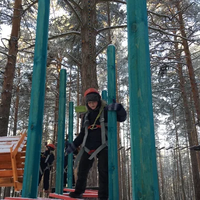 Высотные препятствия верёвочного парка — база Усадьба в Тюмени