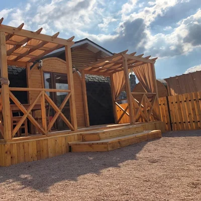 Глэмпинг в Крыму на фоне гор — база отдыха Усадьба