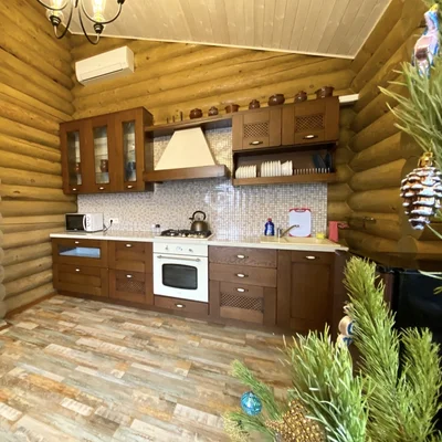 Вечерний вид на коттедж в Крыму — Усадьба