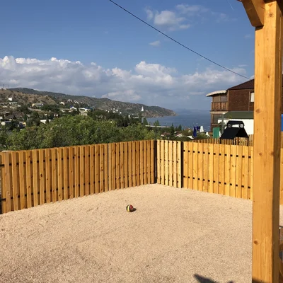 Вид на побережье из глэмпинга — Крым, база Усадьба