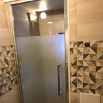 Душевая кабина дома 3 — снять дом в Тюмени