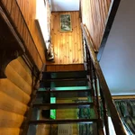 Лестница на второй этаж дома 3 — загородный отдых в Тюмени