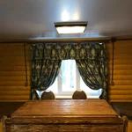 Обеденная зона на мансарде дома 3 — отдых за городом в Тюмени