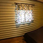 Спальня дома 5 — база отдыха в сосновом бору